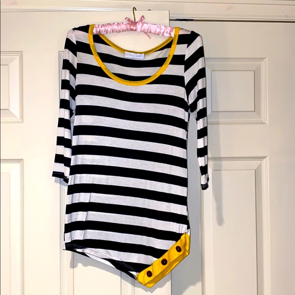 LimeLush Asymmetrical Hem Stripped 3/4 Sleeve